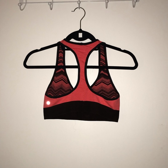 Lululemon Ebb and Flow reversible sports bra - Picture 5 of 5